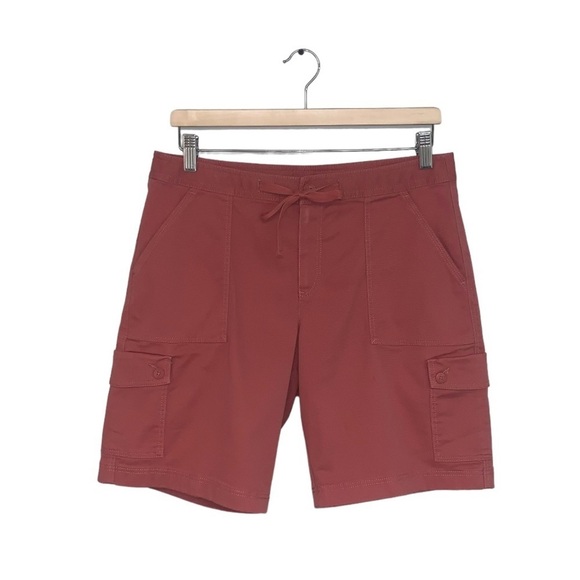 L.L. Bean Shorts‎ Women’s Size 10 US Pink Rose Chino Favourite Fit Cargo Long - Picture 1 of 8